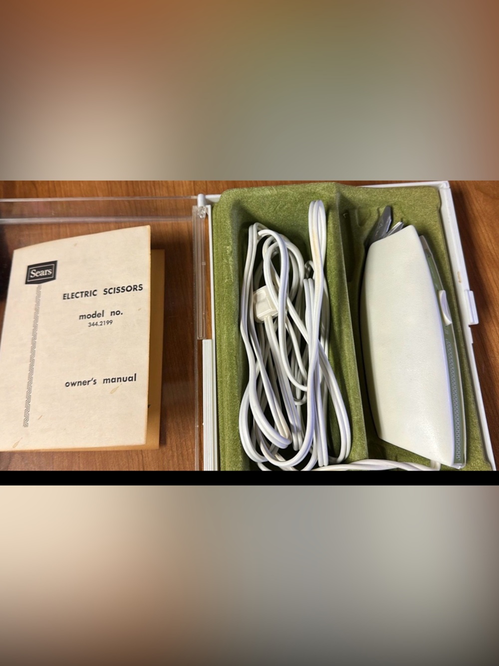 Vintage Sears Electric Scissors Model 344.2199 with Hard Case & Manual